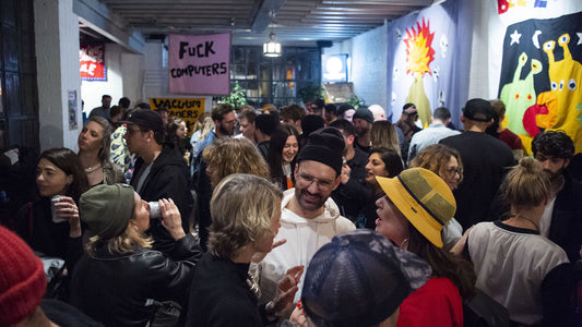 Shoot Rainbows Report, Les oeuvres de Ozzy Wrong au TT Liquor