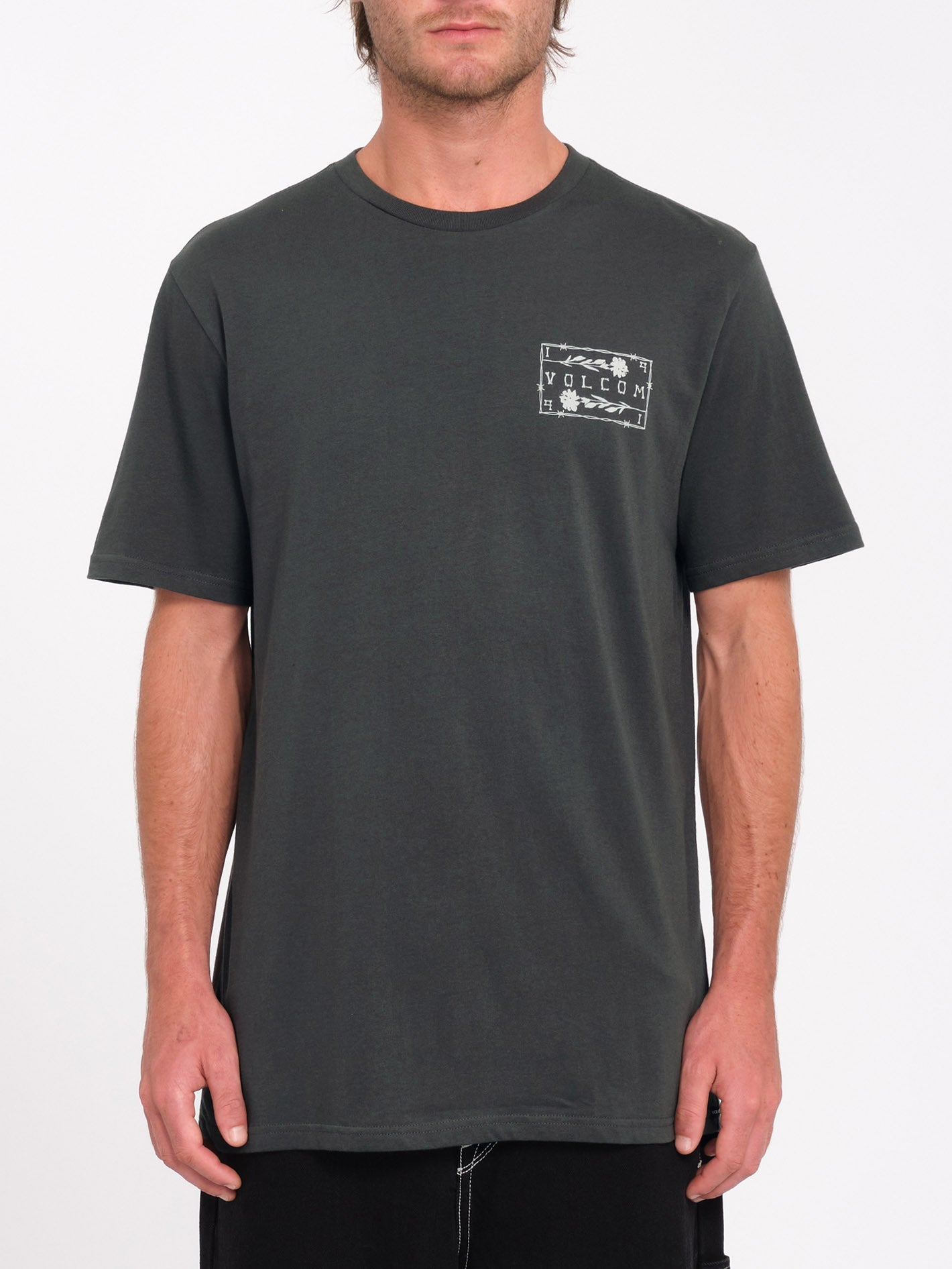 Vêtement Surf Swim T-shirt Volcom Lido Manches Courtes Homme - Noir Regular Fit Polyester/Élasthanne T-shirt Manches Courtes Vêtement Surf Swim T-shirt Volcom Lido Manches Courtes Homme - Noir Regular Fit Polyester/Élasthanne T-shirt Manches Courtes