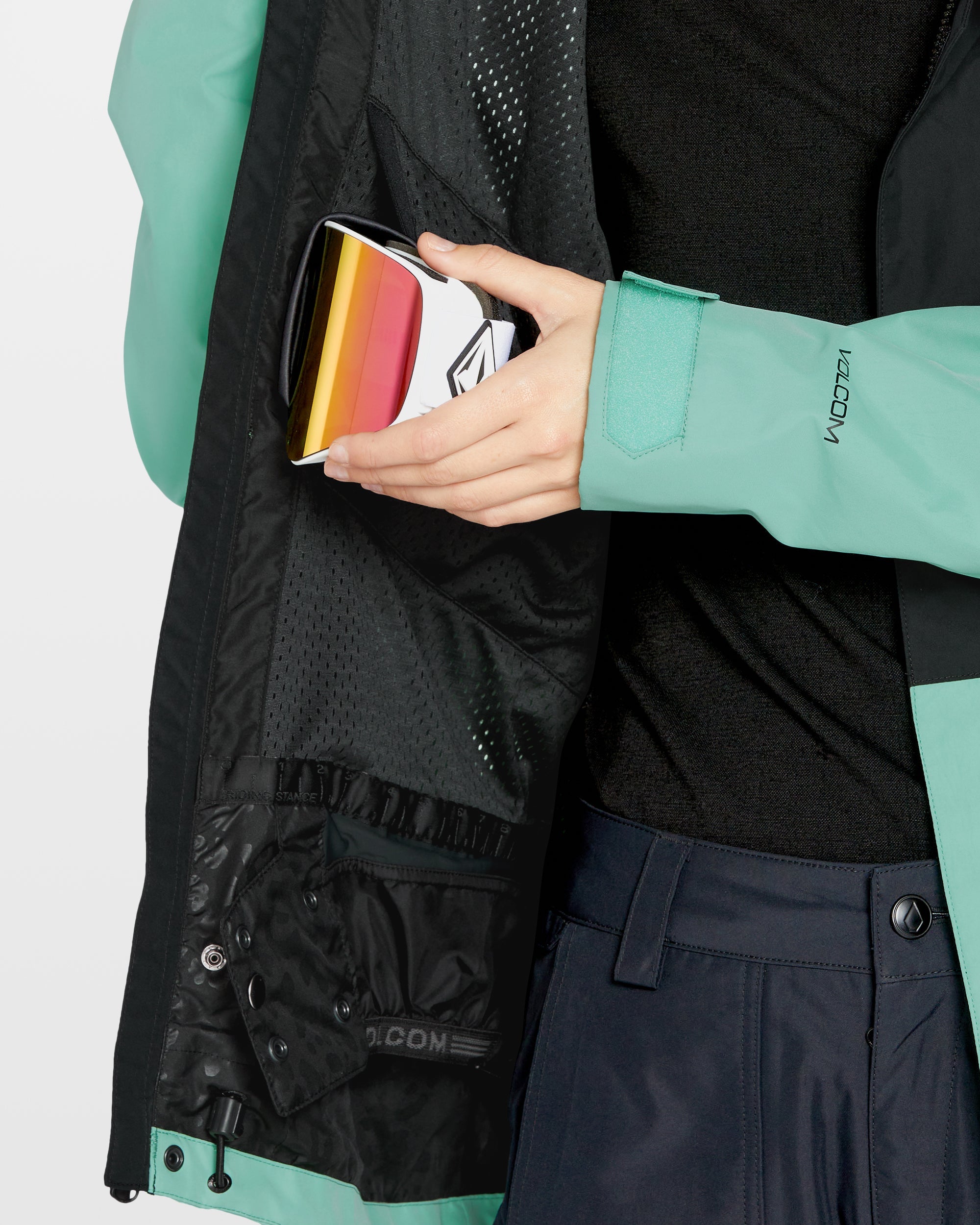 ボルコムARIS GORE-TEX JACKET - WASABI Veste V.Co Aris Insulated Gore-Tex - Wasabi - Femme - Volcom