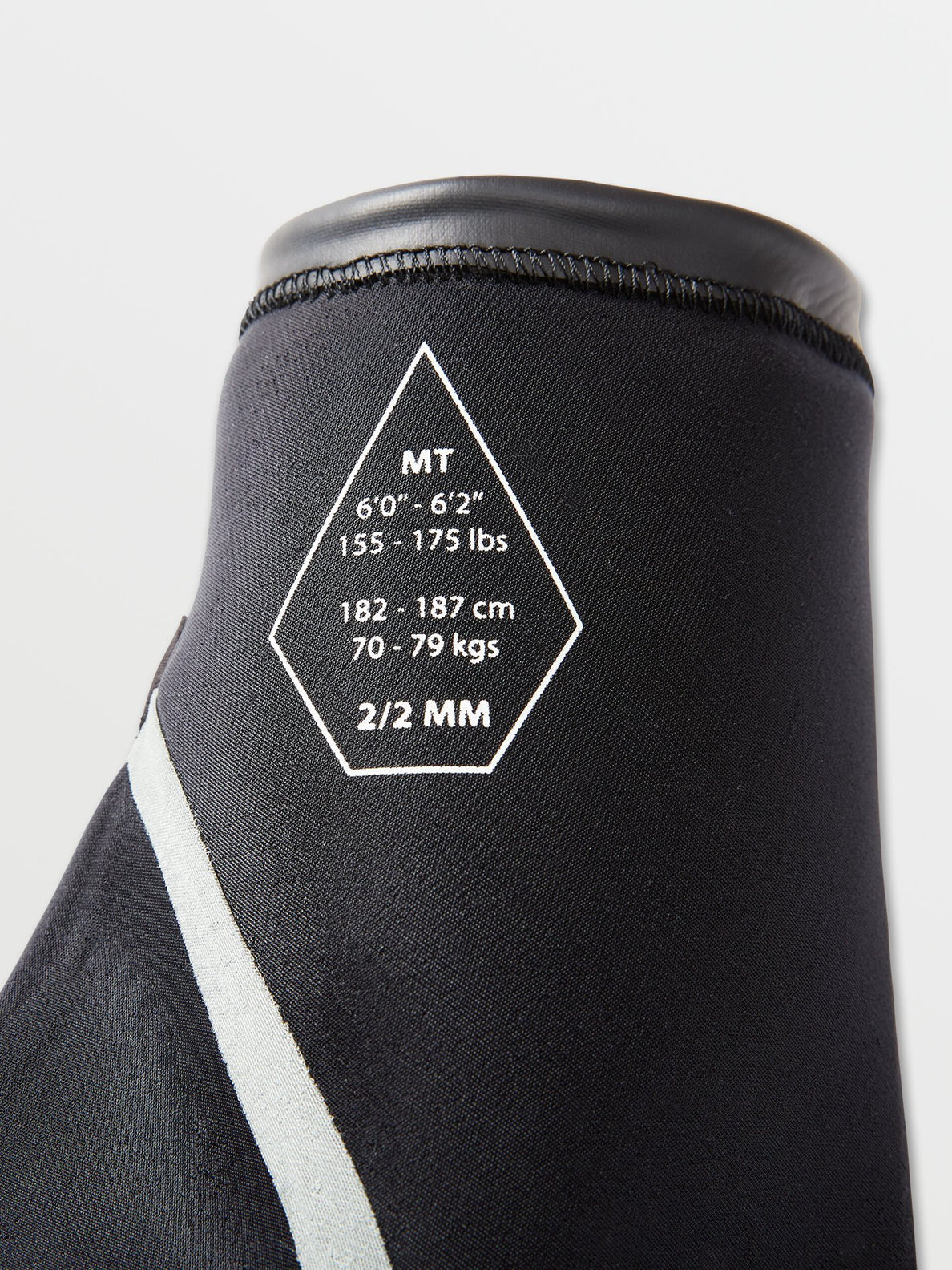 Combinaison Modulator 2/2 mm de mi-saison à manches courtes et zip poitrine - BLACK