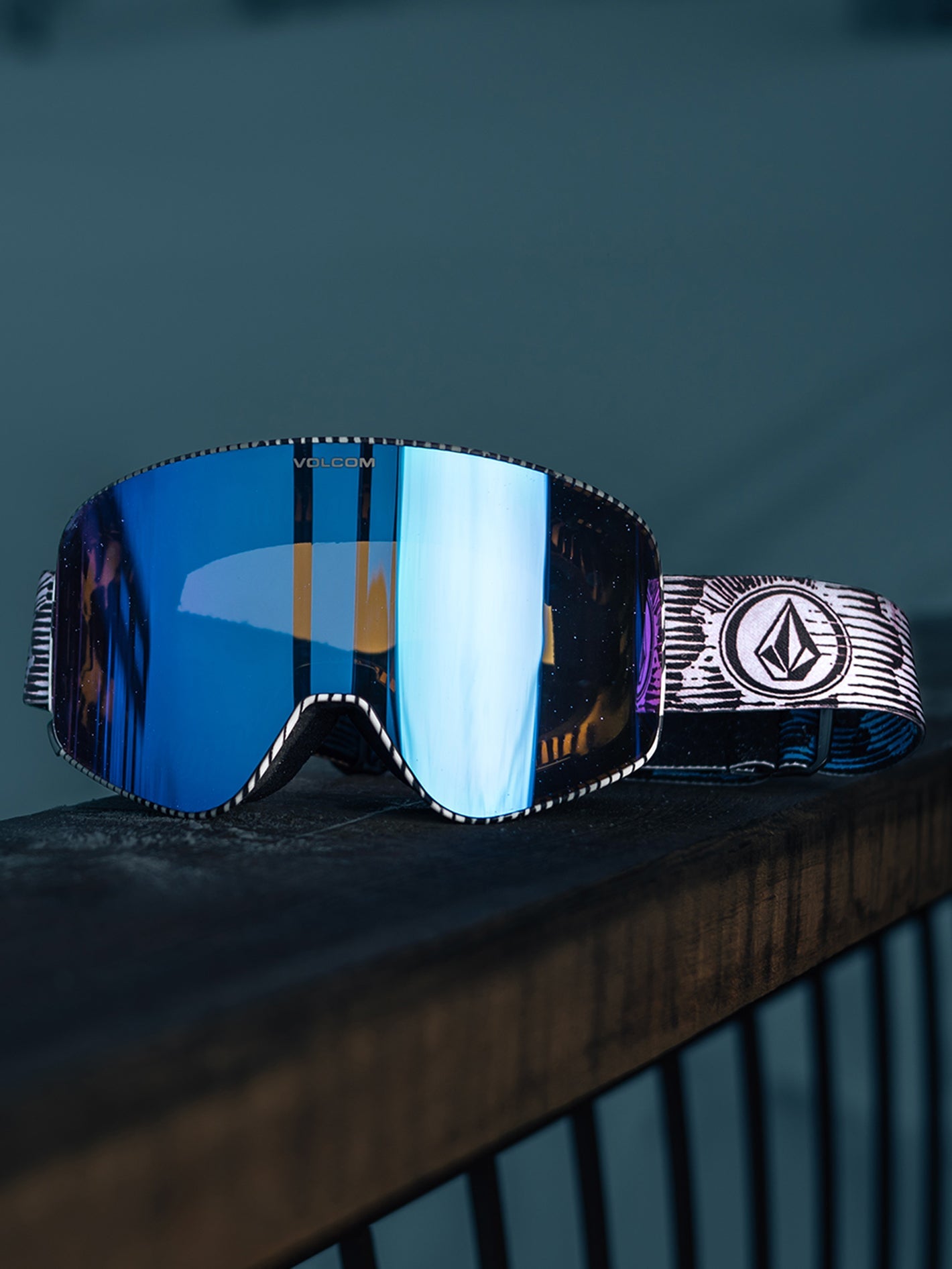 スキー・スノーボードアクセサリー VOLCOM Odyssey Jamie Lynn + Blue Chrome Masque de snow Odyssey Jamie Lynn (+ écran bonus Yellow Chrome